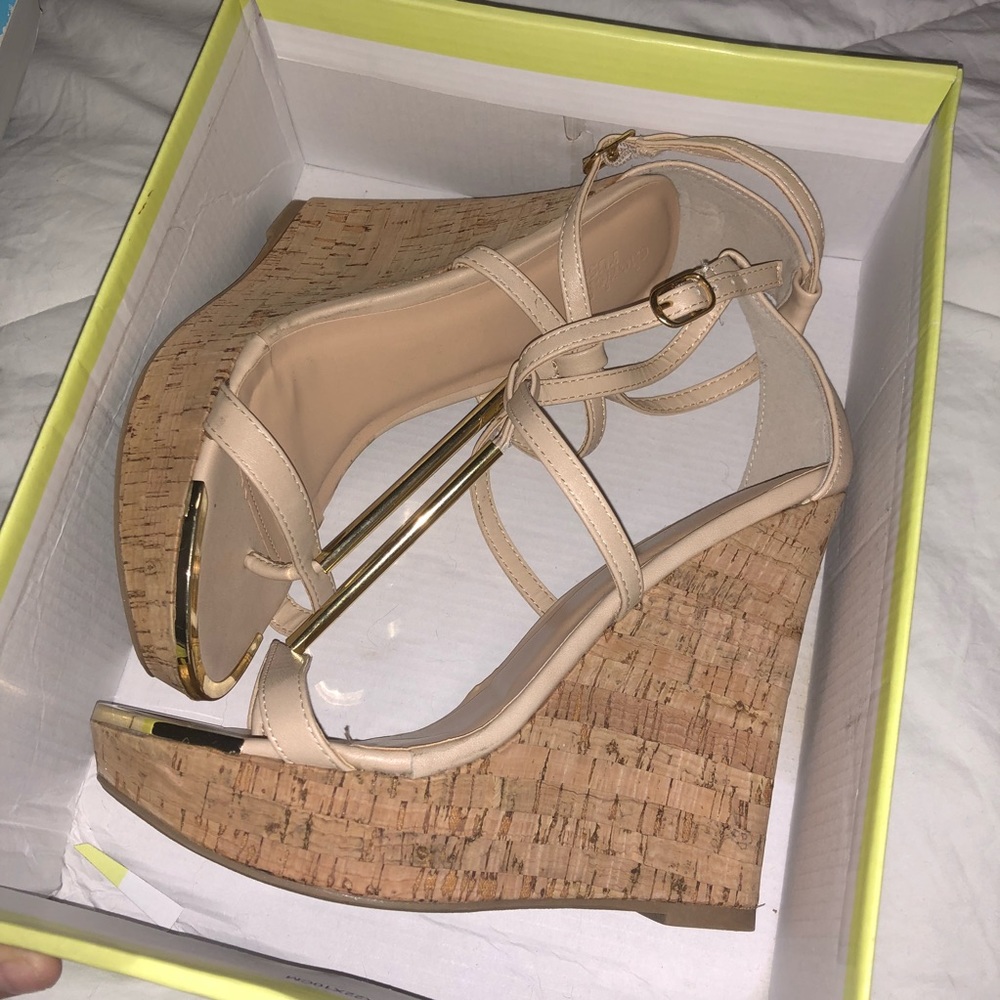 Tan wedges